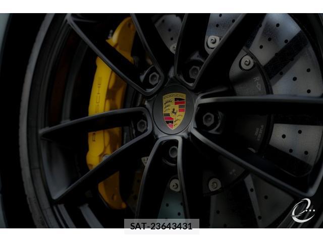 Porsche 911 2019-12 7814808-19