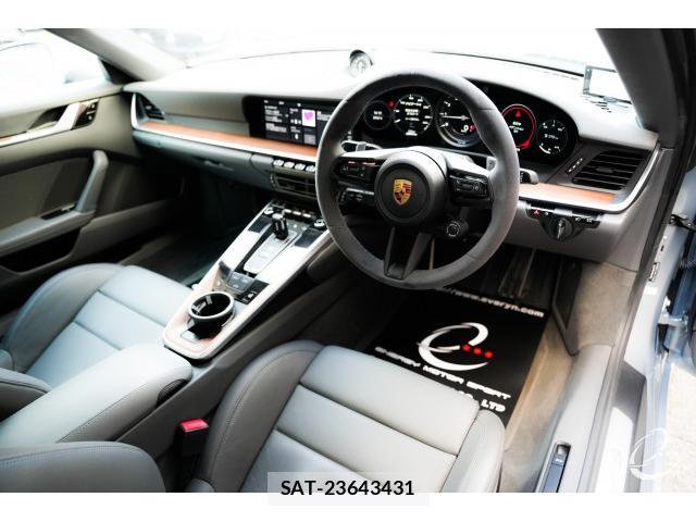Porsche 911 2019-12 7814808-2