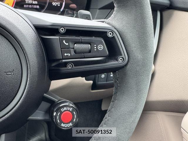 Porsche 911 2024-11 7815541-17