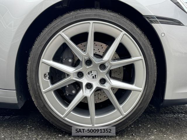 Porsche 911 2024-11 7815541-5