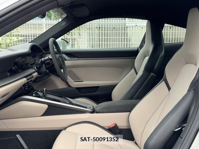 Porsche 911 2024-11 7815541-6
