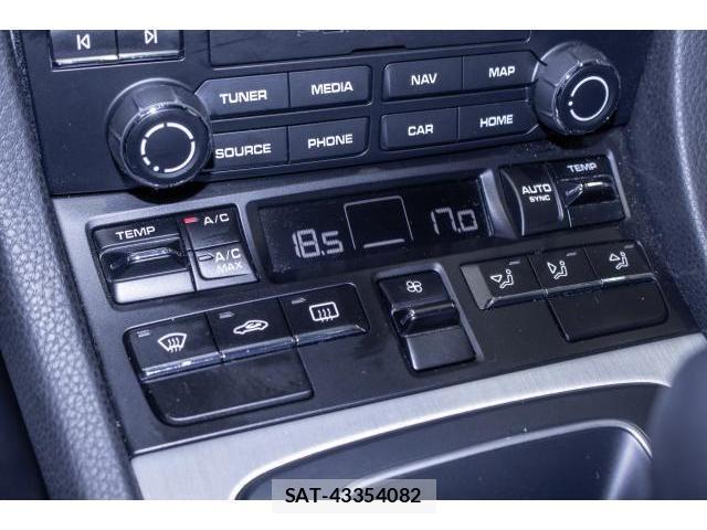 Porsche 911 2019-04 7816025-16