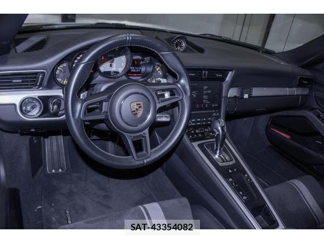 Porsche 911 2019-04 7816025-2