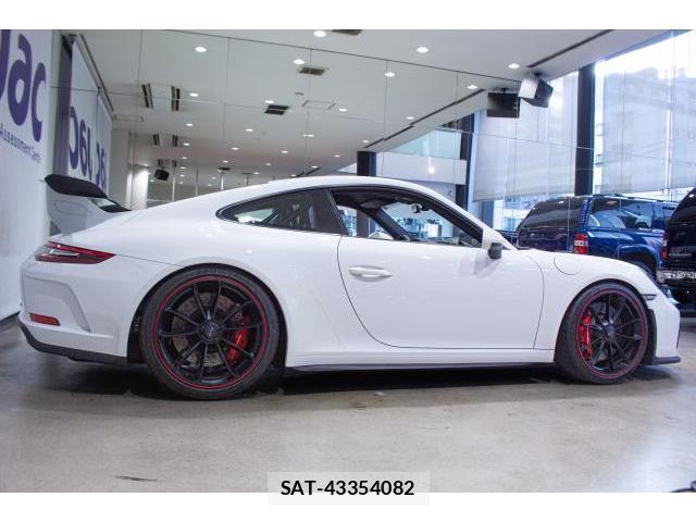 Porsche 911 2019-04 7816025-3