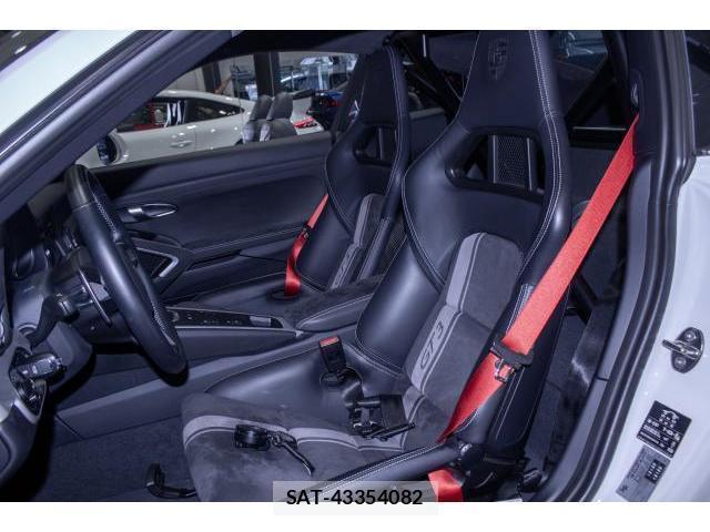 Porsche 911 2019-04 7816025-5