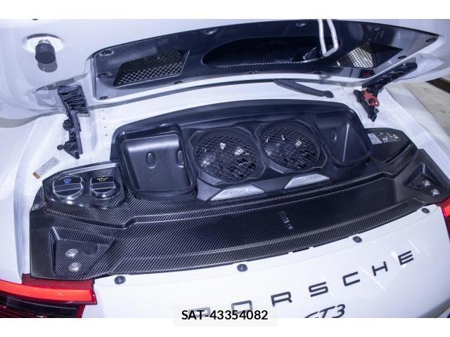 Porsche 911 2019-04 7816025-7