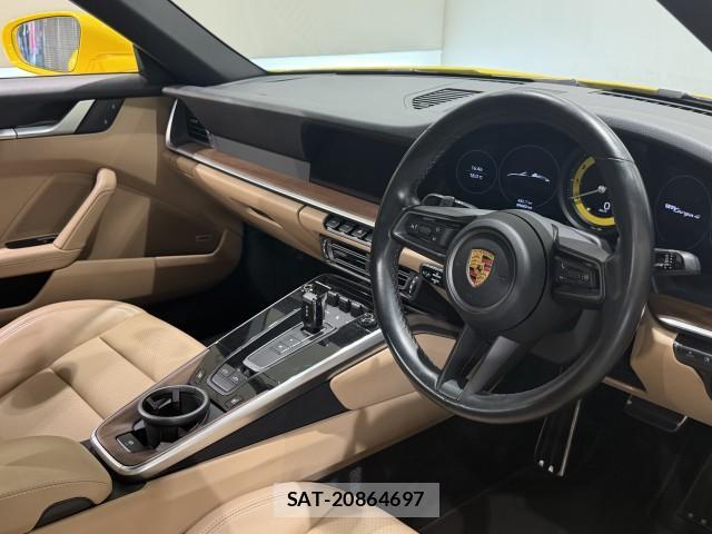 Porsche 911 2021-11 7817697-3