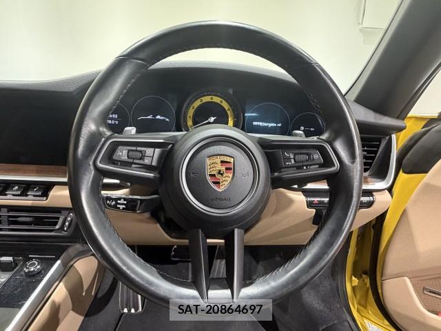 Porsche 911 2021-11 7817697-6