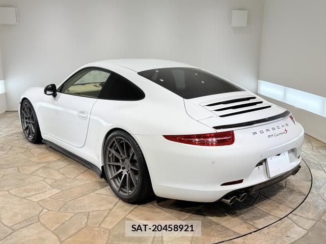 Porsche 911 2015-06 7817727-3