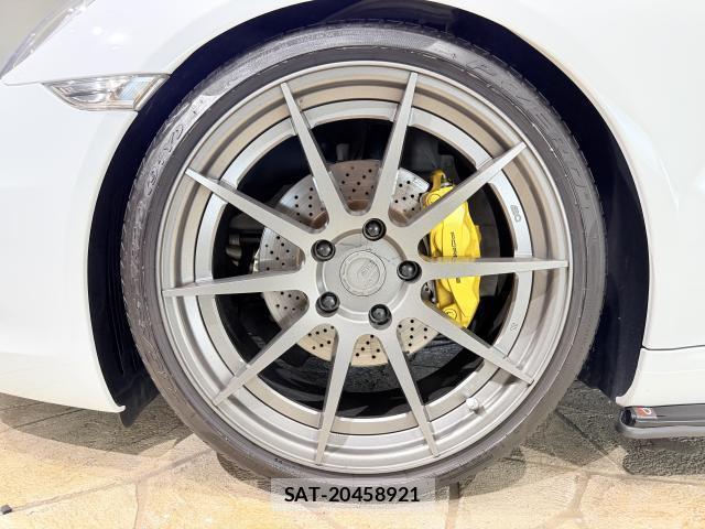 Porsche 911 2015-06 7817727-8