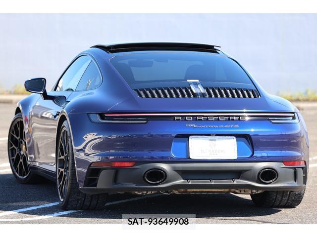 Porsche 911 2022-12 7818631-1