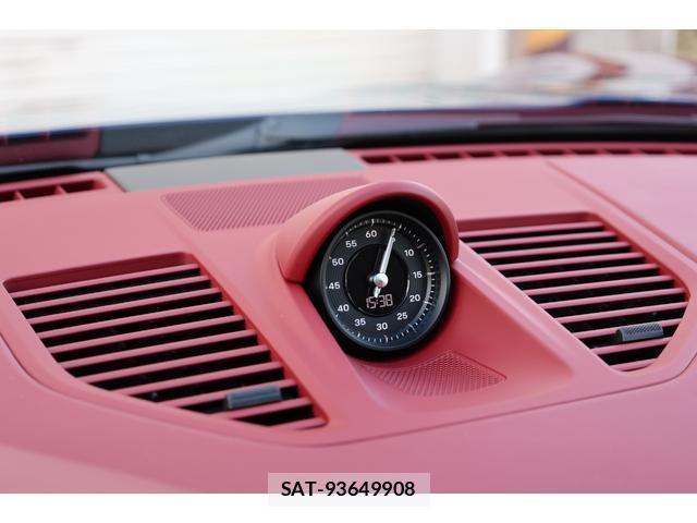 Porsche 911 2022-12 7818631-10