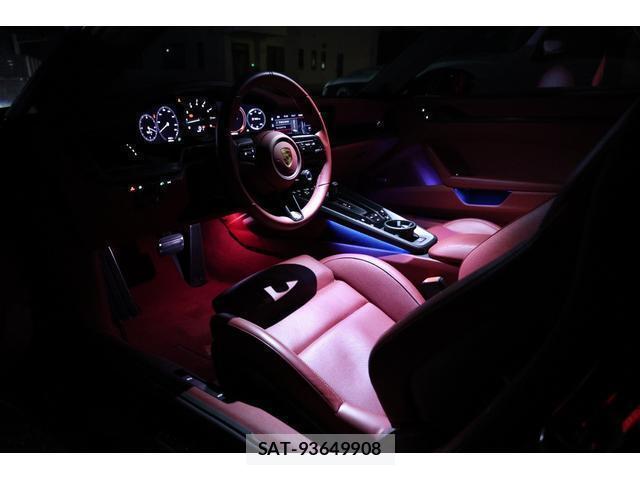 Porsche 911 2022-12 7818631-12