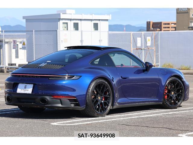 Porsche 911 2022-12 7818631-5
