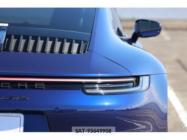 Porsche 911 2022-12 7818631-7