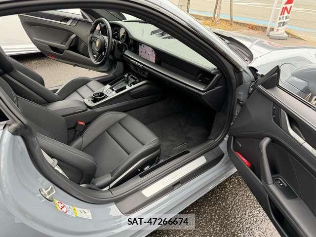 Porsche 911 2024-03 7818728-14