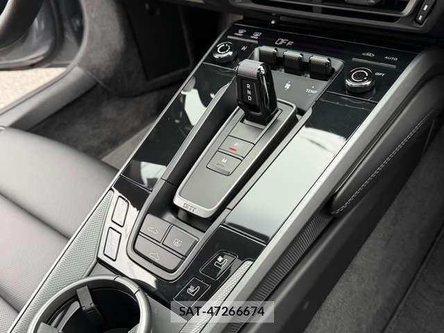 Porsche 911 2024-03 7818728-18