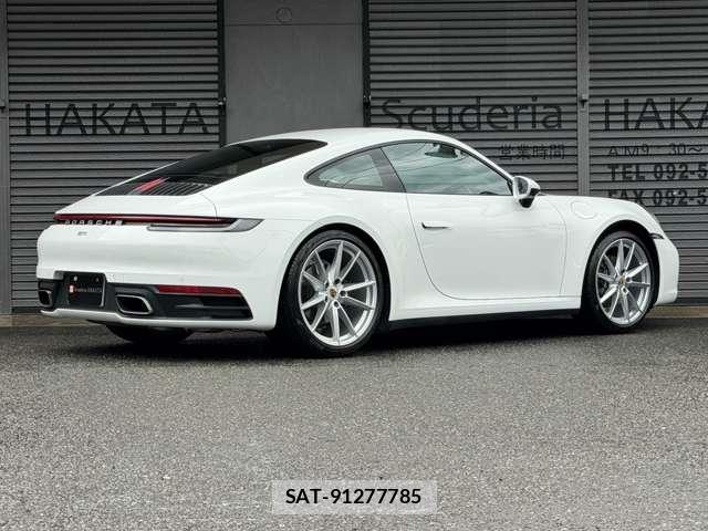 Porsche 911 2020-02 7818733-3