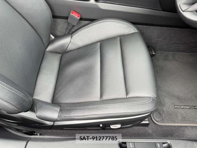 Porsche 911 2020-02 7818733-9