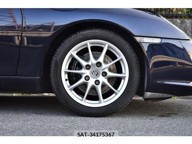 Porsche 911 2002-11 7819017-7