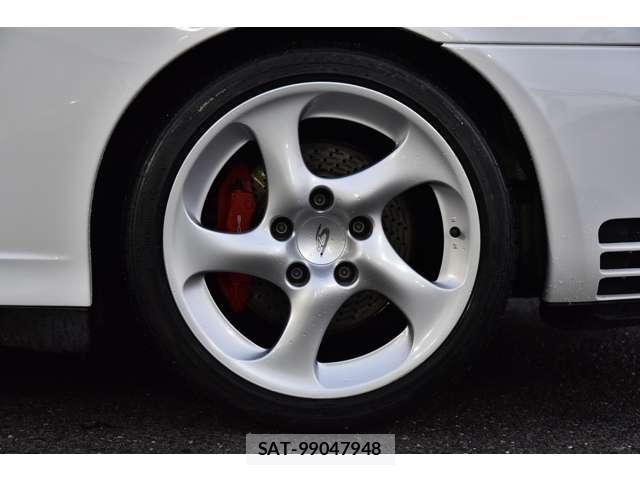 Porsche 911 2003-05 7819021-17