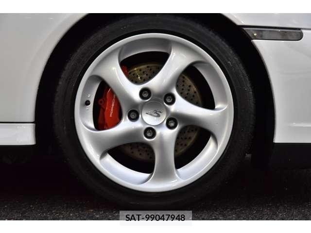 Porsche 911 2003-05 7819021-7