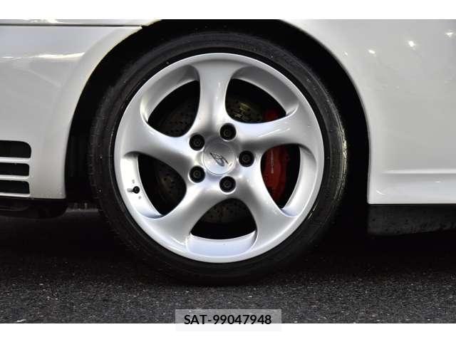 Porsche 911 2003-05 7819021-8