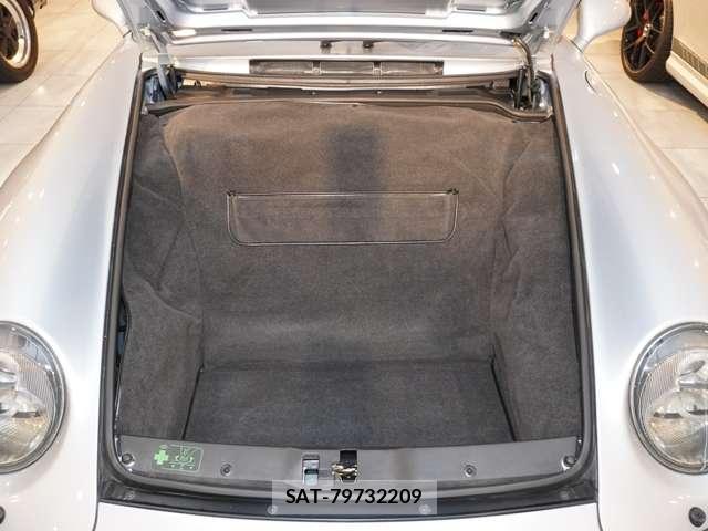 Porsche 911 1996-07 7819582-10