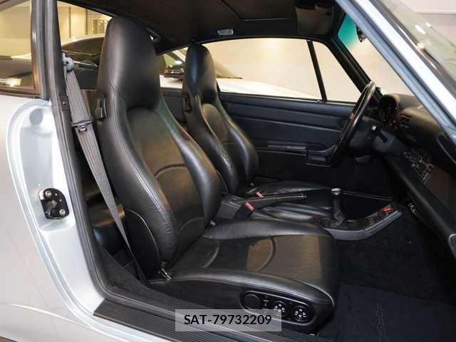 Porsche 911 1996-07 7819582-11