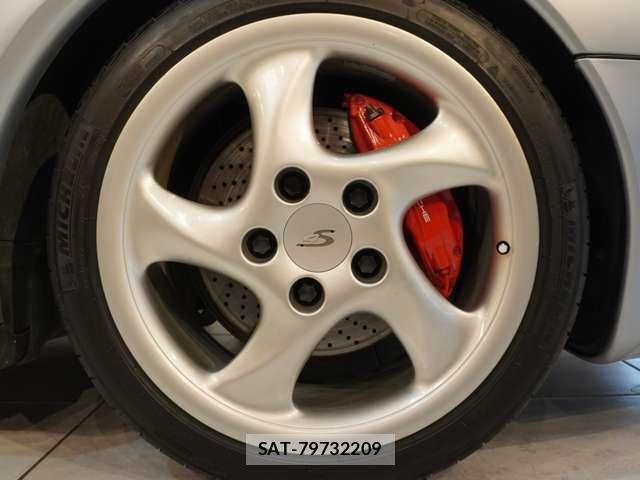 Porsche 911 1996-07 7819582-8