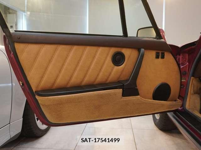 Porsche 911 1981-09 7819583-13
