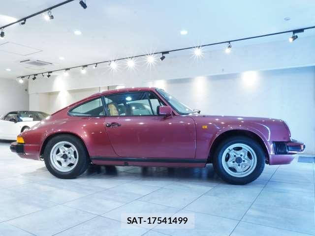 Porsche 911 1981-09 7819583-5