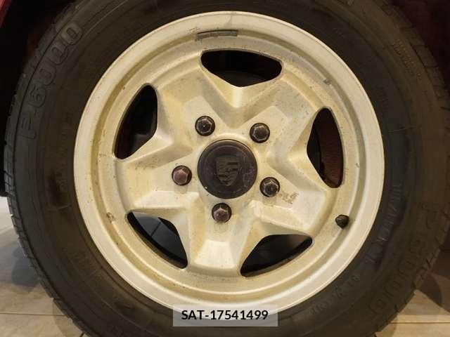 Porsche 911 1981-09 7819583-9