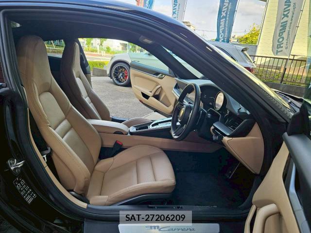 Porsche 911 2020-12 7820303-14