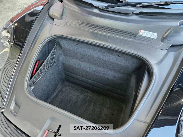 Porsche 911 2020-12 7820303-18