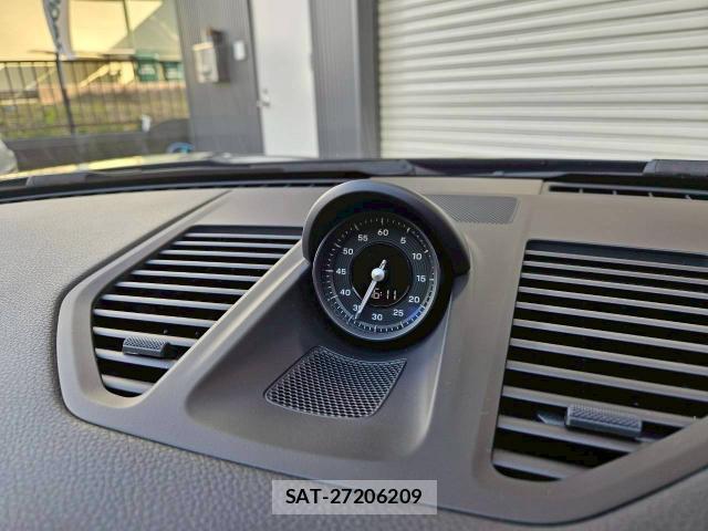 Porsche 911 2020-12 7820303-9