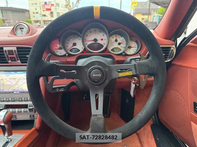 Porsche 911 2005-11 7820401-4
