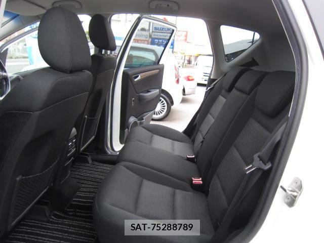 Mercedes Benz A-CLASS 2006-12 7813667-7