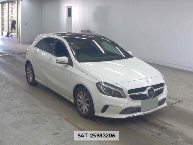 Mercedes Benz A-CLASS 2016-03 7816590-0