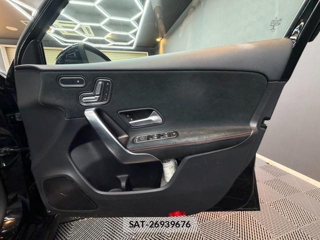 Mercedes Benz A-CLASS 2019-08 7816875-3