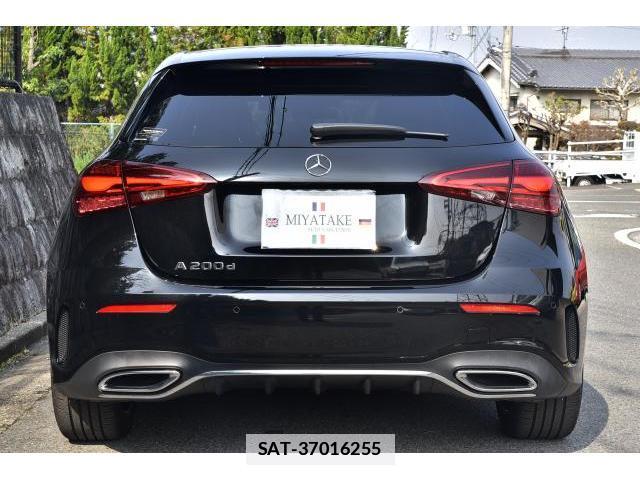 Mercedes Benz A-CLASS 2024-03 7819003-1