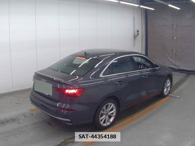 Audi A3 SEDAN 2025-05 7811435-4