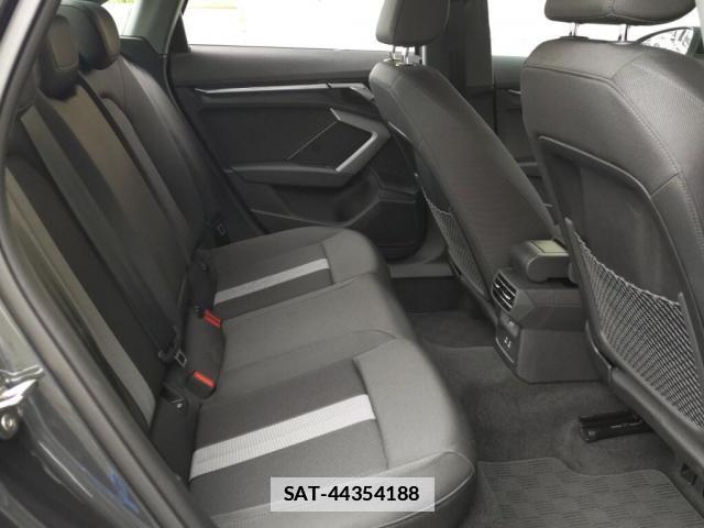 Audi A3 SEDAN 2025-05 7811435-5