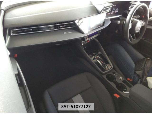 Audi A3 SEDAN 2025-02 7816422-2