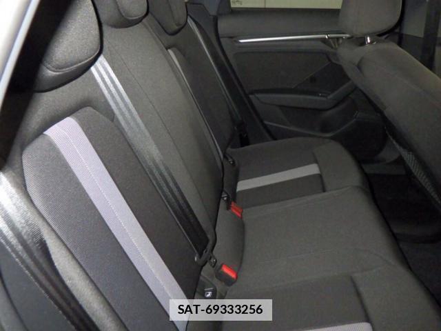 Audi A3 2021-08 7811440-3