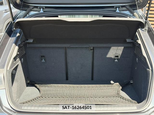 Audi A3 2022-04 7818933-11