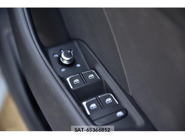 Audi A3 2019-04 7819024-19