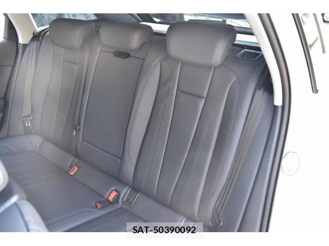 Audi A4 ALLROAD QUATTRO 2022-02 7819013-17