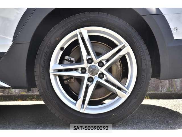 Audi A4 ALLROAD QUATTRO 2022-02 7819013-19