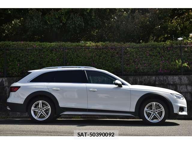 Audi A4 ALLROAD QUATTRO 2022-02 7819013-9